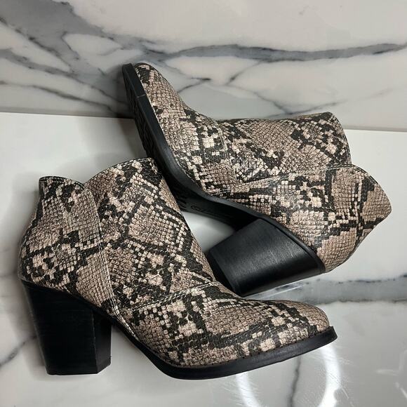 BareTraps | Women's Neutral Brown Cream Reptile Side Zip Cacie Boots Sz 7 - Picture 5 of 7